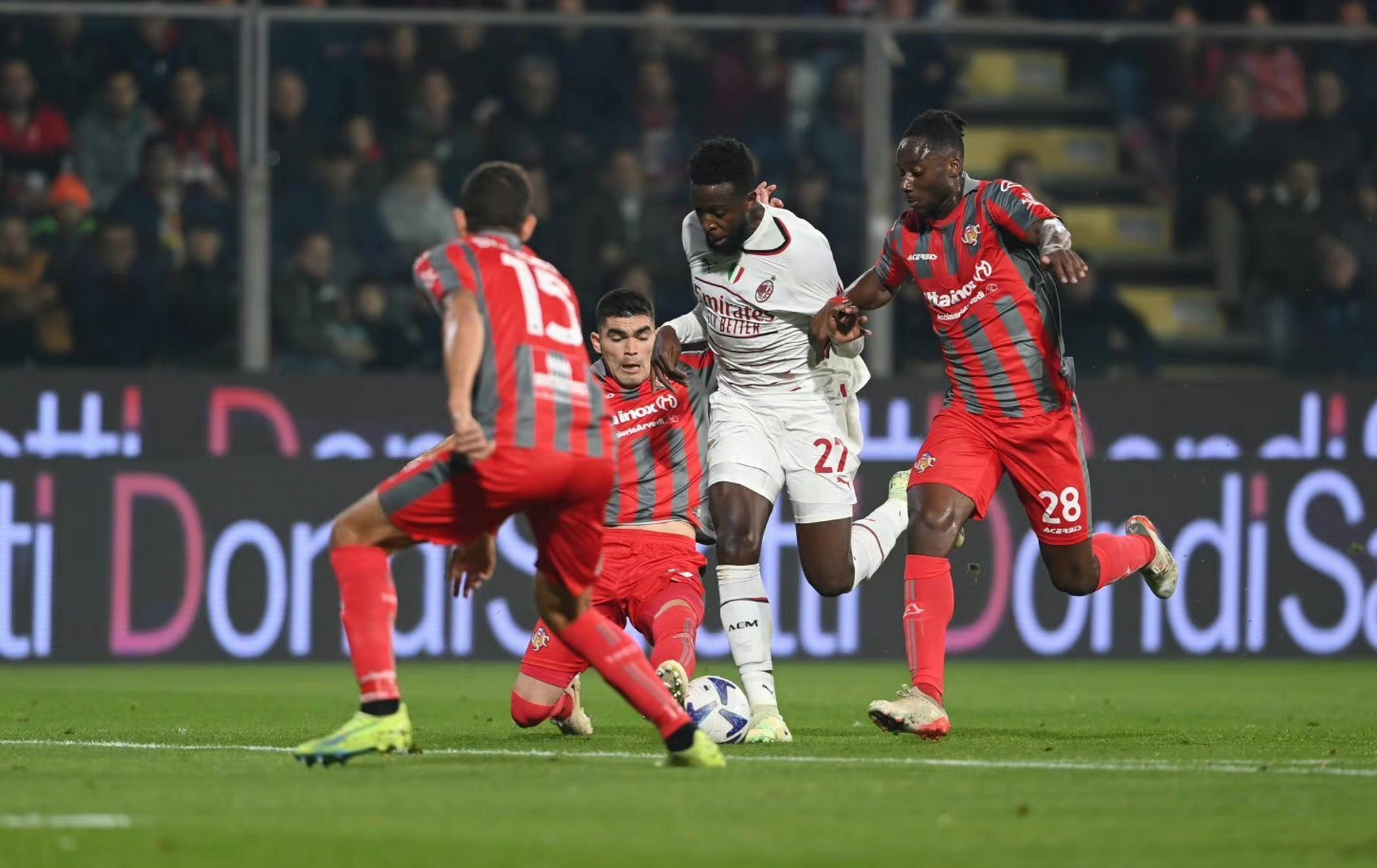 勒沃库森正 勒沃库森正