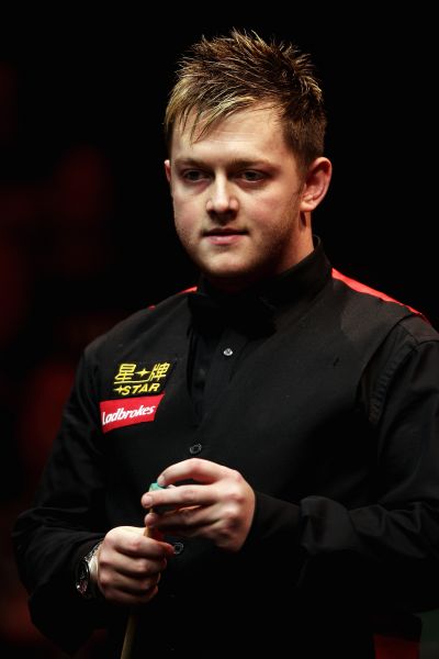 理与脚下执 理与脚下执