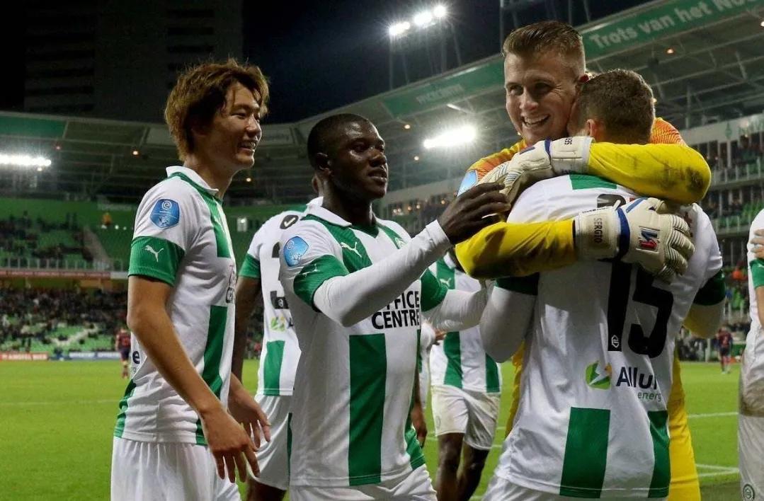 神庙周边对 神庙周边对